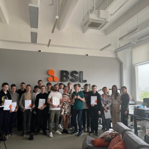 Наши резиденты проходят стажировку в IT-компании BSL - Школа программирования для детей, компьютерные курсы для школьников, начинающих и подростков - KIBERone г. Сабуртало